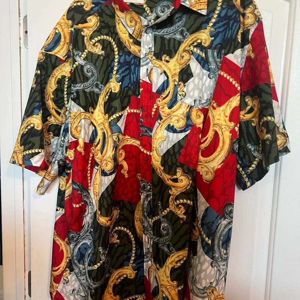 Vibrant Men's Casual Button Down Shirt